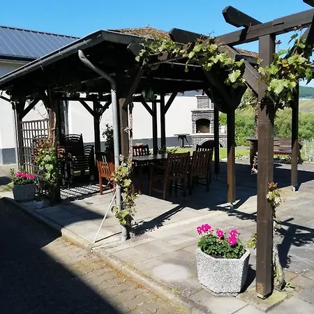 Weingut Licht-stadtfeld Bed & Breakfast Brauneberg