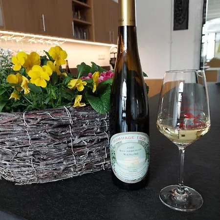 Weingut Licht-stadtfeld Bed & Breakfast