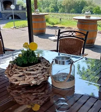 Weingut Licht-stadtfeld Bed & Breakfast
