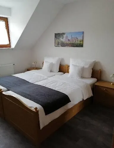 Weingut Licht-stadtfeld לינה וארוחת בוקר בראונברג