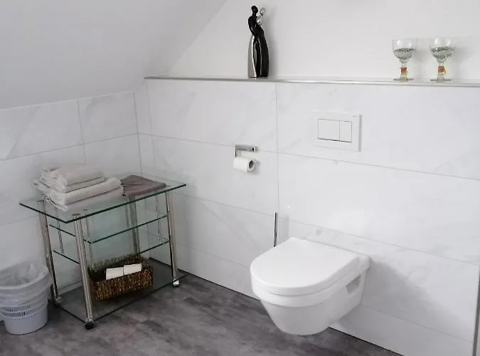 לינה וארוחת בוקר Weingut Licht-stadtfeld 3*