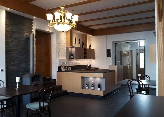 Weingut Licht-stadtfeld 3* בראונברג