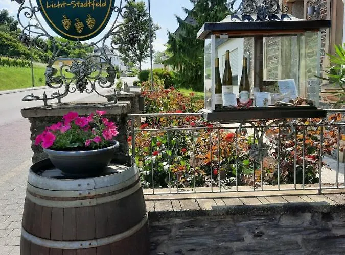 לינה וארוחת בוקר Weingut Licht-stadtfeld בראונברג